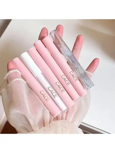 Подарочный набор «Помада и ожерелье»