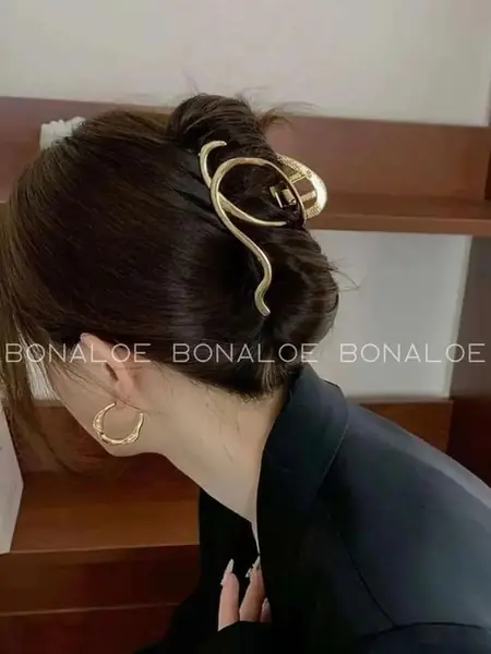 Крабик для волос