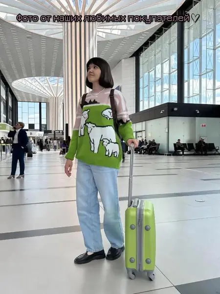 Свитер зелёный оверсайз с принтом аниме