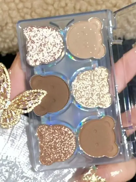 Палетка теней для век