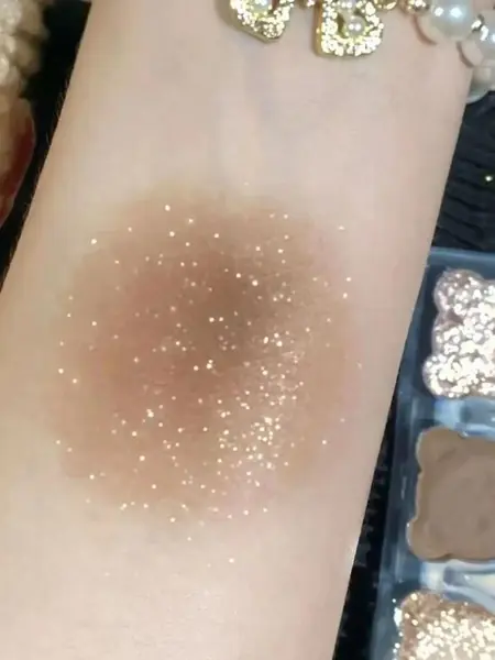 Палетка теней для век