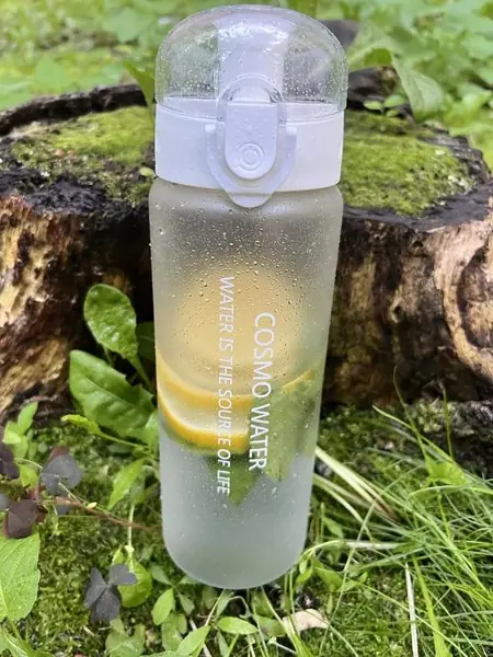 Бутылка для воды спортивная