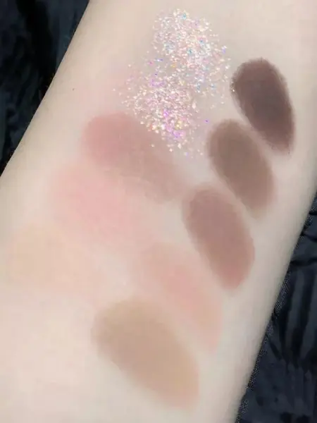 Палетка теней для век