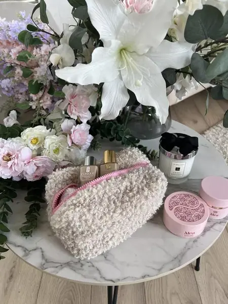 Косметичка плюшевая