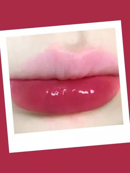 Глянцевый тинт для губ