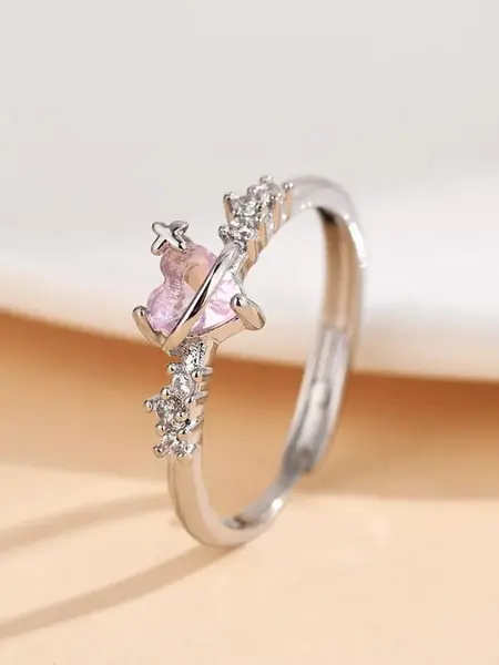 Розовое кольцо-сердце