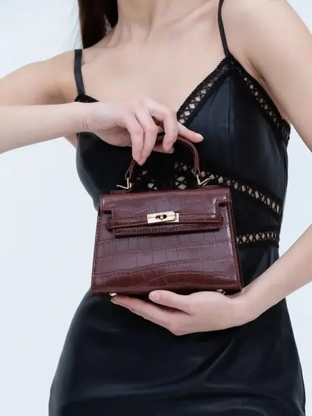 Мини-сумка кросс-боди