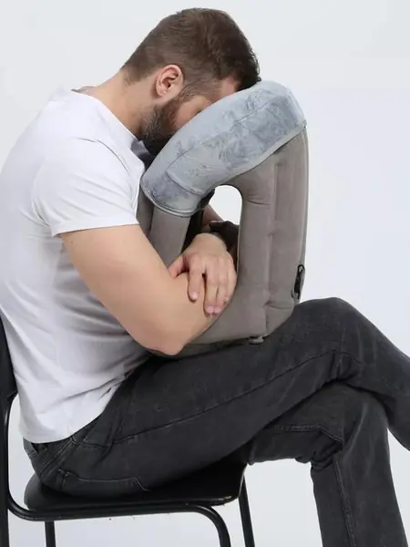 Подушка для путешествий