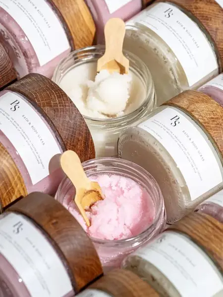 Набор парфюмированных скрабов для тела