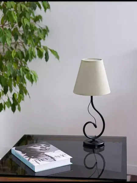 Настольный светильник