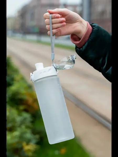 Бутылка для воды спортивная