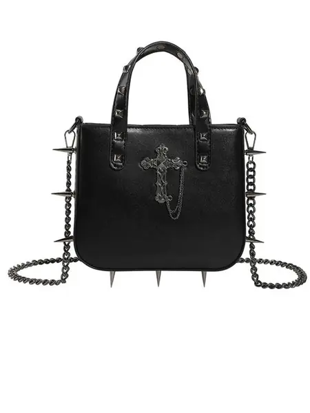 Готическая сумка с шипами