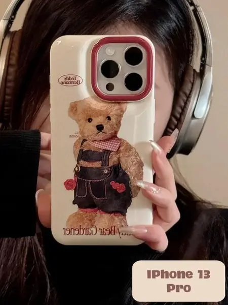 Чехол с мишкой для iPhone.