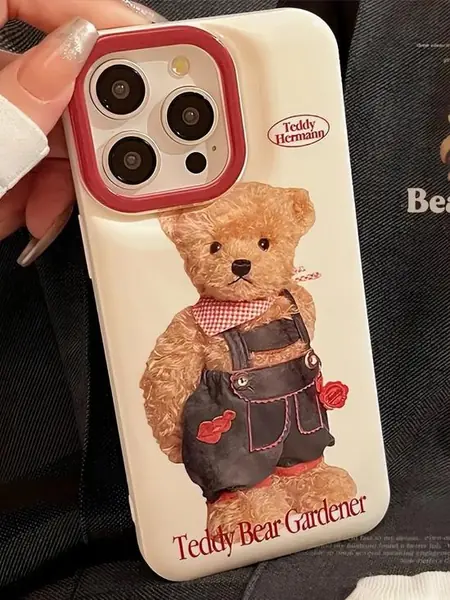 Чехол с мишкой для iPhone.