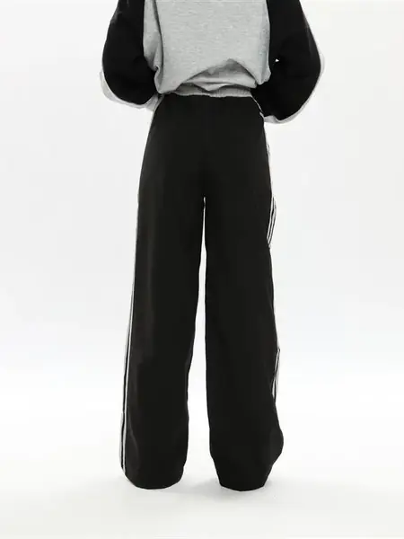 Спортивные карго-штаны y2k оверсайз.