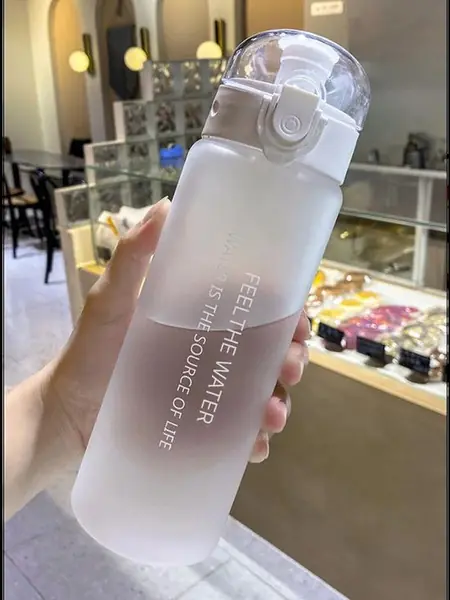 Спортивная бутылка для воды