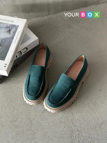 Лоферы на танкетке