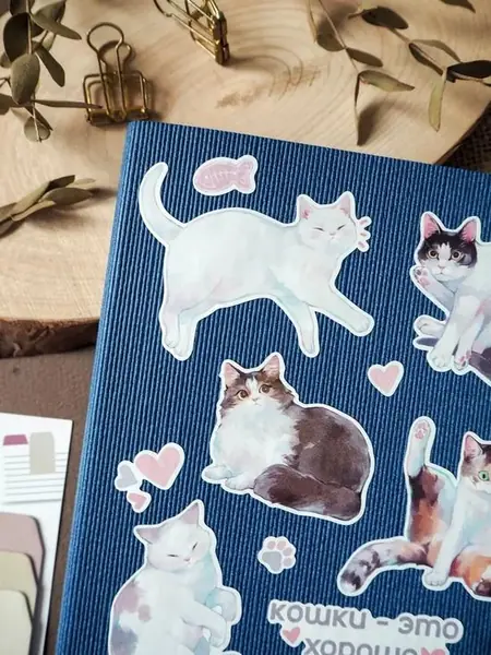 Наклейки коты