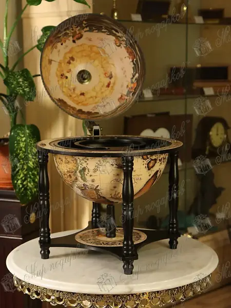 Глобус бар Domino