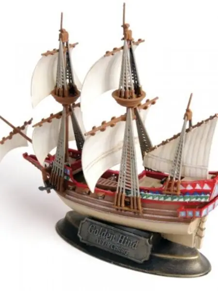 Галеон "Золотая лань"