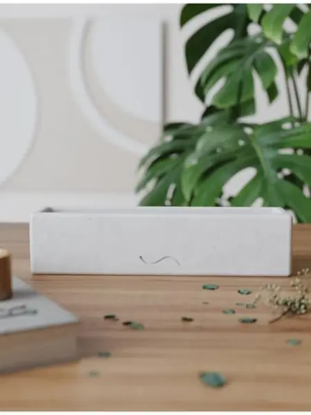 Кашпо для цветов Emily.