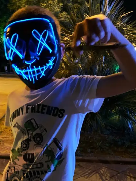 Неоновая маска "Судная ночь"