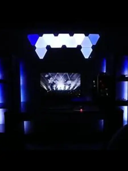 Настенный модульный светильник «Треугольники»