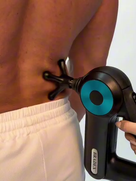 Массажный пистолет BRADEX