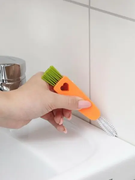 Универсальная щётка «Три в одном»