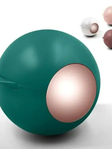 Шар — ролик для удаления шерсти и волос.