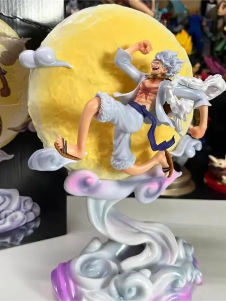 Светящаяся фигурка Луффи