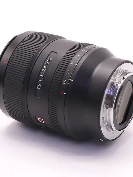Sony FE 24mm f/1.4 GM