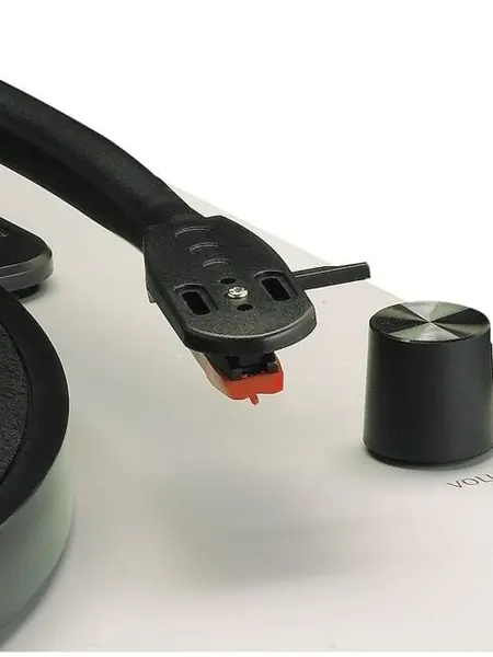 Виниловый проигрыватель Lenco