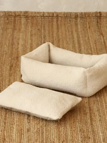 Лежанка с бортиками