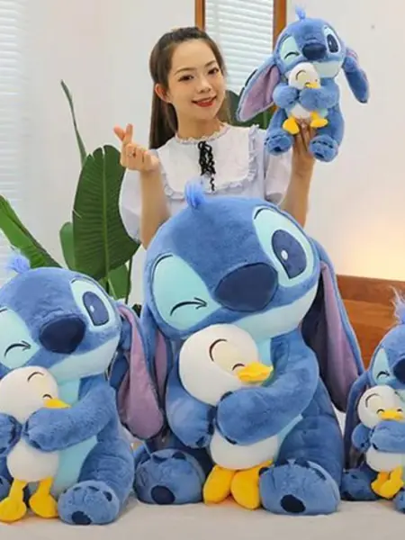 Мягкая плюшевая игрушка Стич с утенком