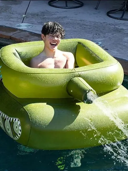 Надувной плот