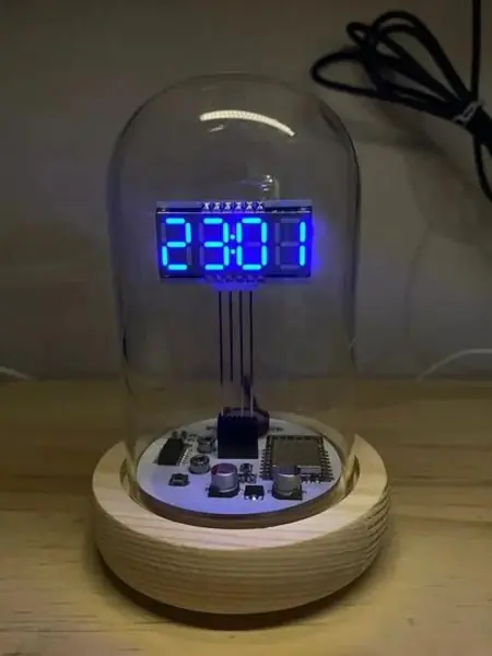 Настольные часы Arvin