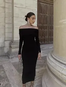 Платье с открытыми плечами