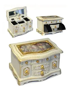 Шкатулка