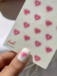 Слайдеры-наклейки для ногтей в виде сердечек