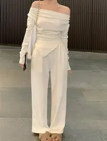 Ассиметричный костюм