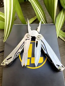 Мультитул Leatherman Wingman